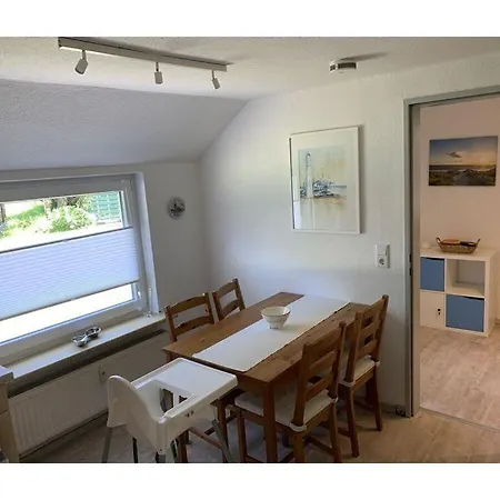 Shell Modern Retreat Nesse